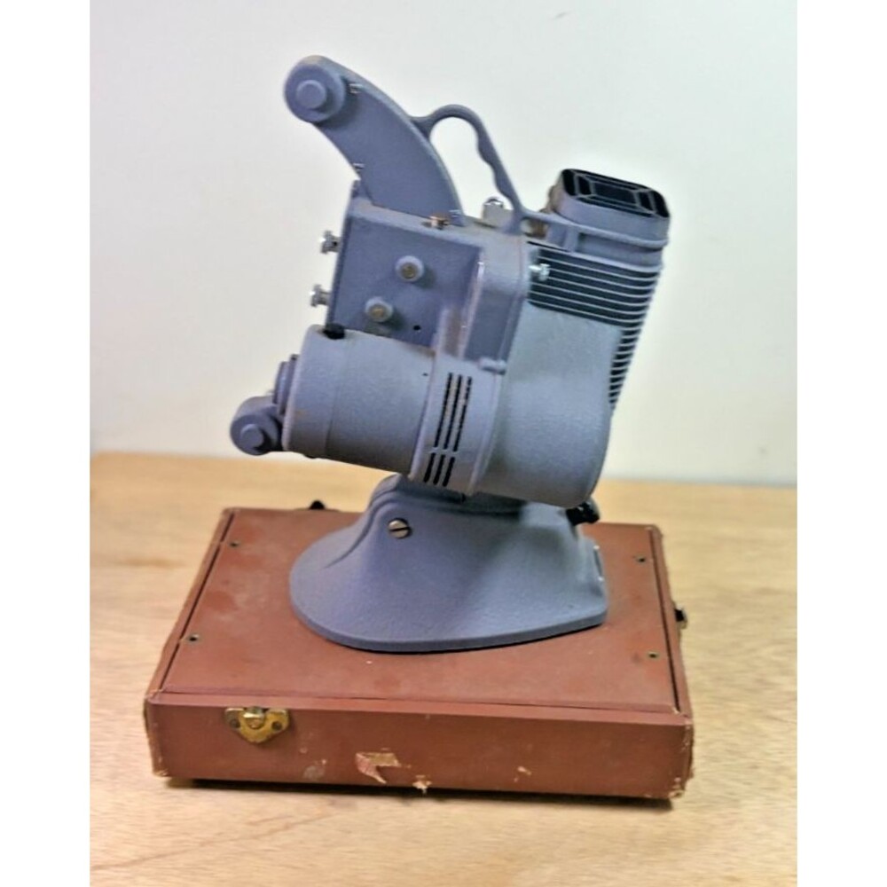 DeJUR USA Model 750 8mm Movie Projector Original Case Motor Runs Parts Repair